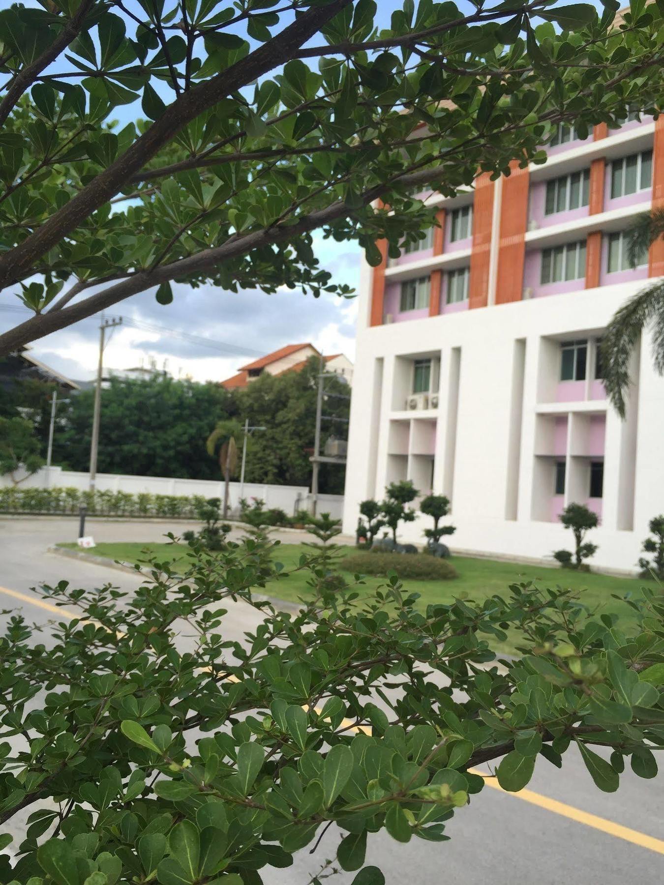 Nimman Cmu At Uniserv Cmu Khách sạn 3*